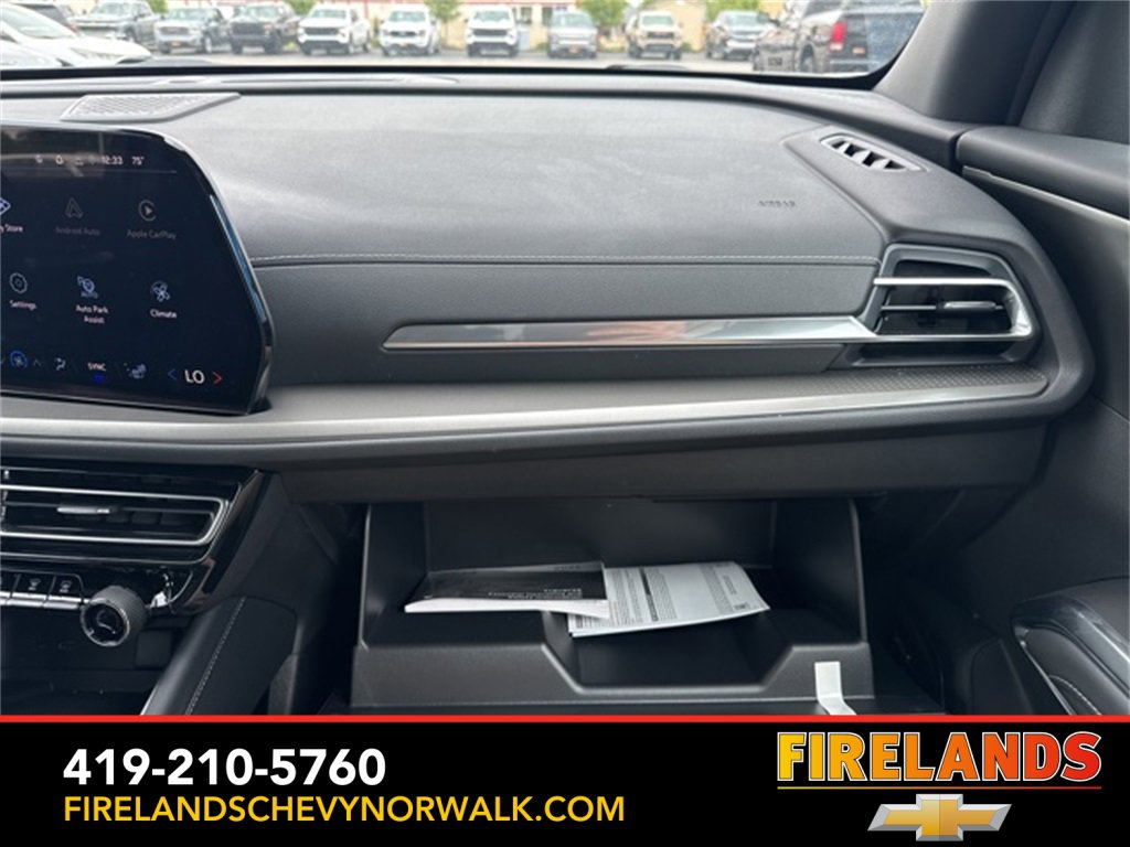 New 2025 Chevrolet Traverse LT w/ Enhanced Driving Package image 53