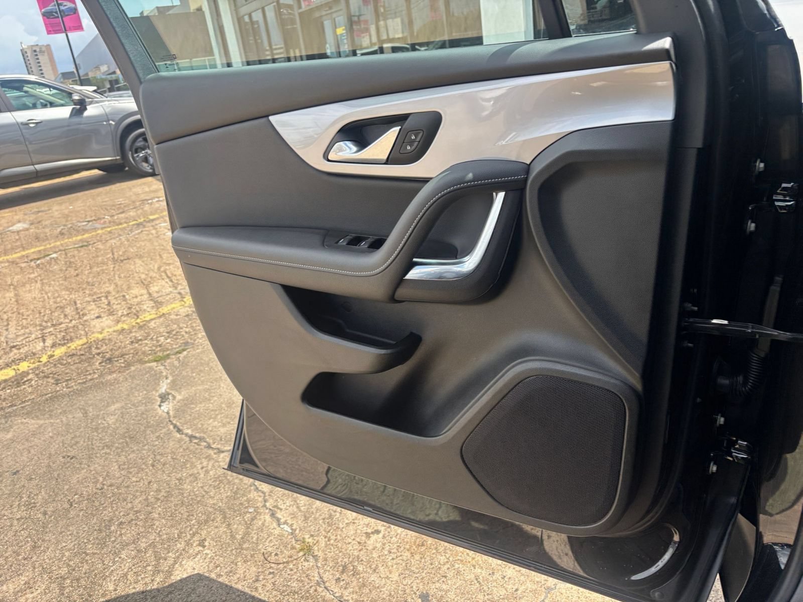 Used 2026 Chevrolet Blazer LT FWD image 18