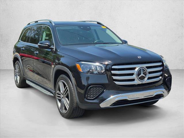 Used 2024 Mercedes-Benz GLS 450 4MATIC image 3