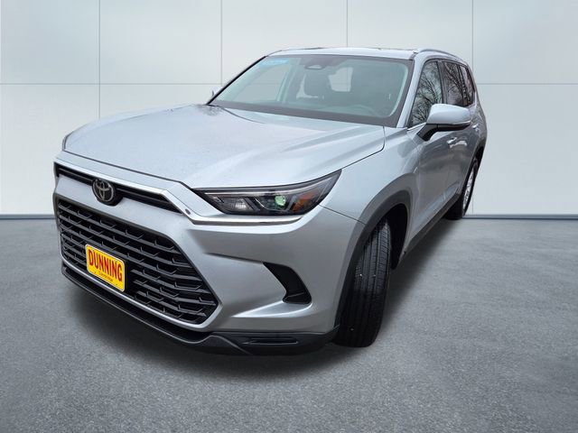 Used 2025 Toyota Grand Highlander AWD image 3