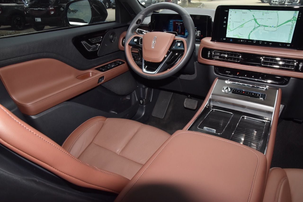 New 2026 Lincoln Aviator Reserve RWD image 16