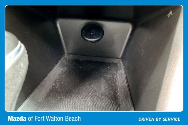 Used 2017 Chevrolet Equinox Premier w/ Enhanced Convenience Package image 25