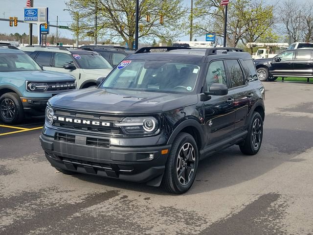 Certified 2023 Ford Bronco Sport Outer Banks w/ Tech Package AWD/4WD image 2