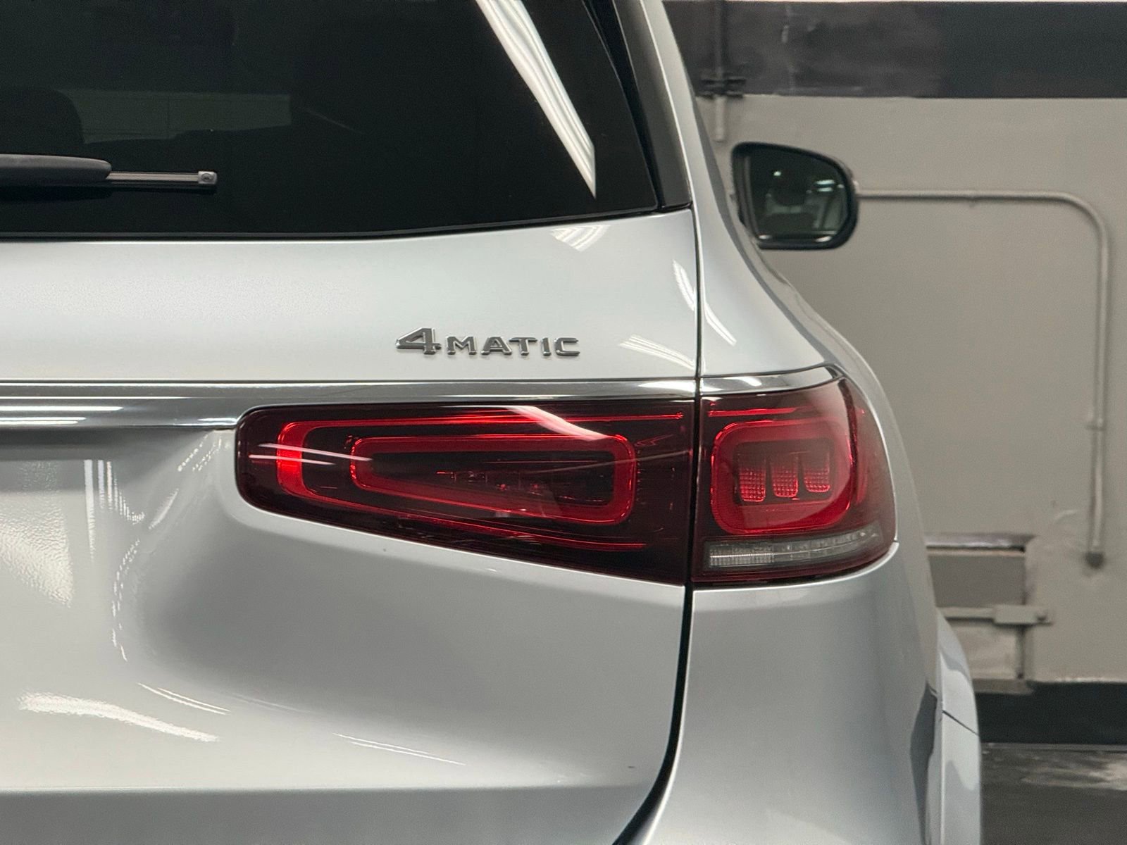 Used 2022 Mercedes-Benz GLS 450 4MATIC image 11