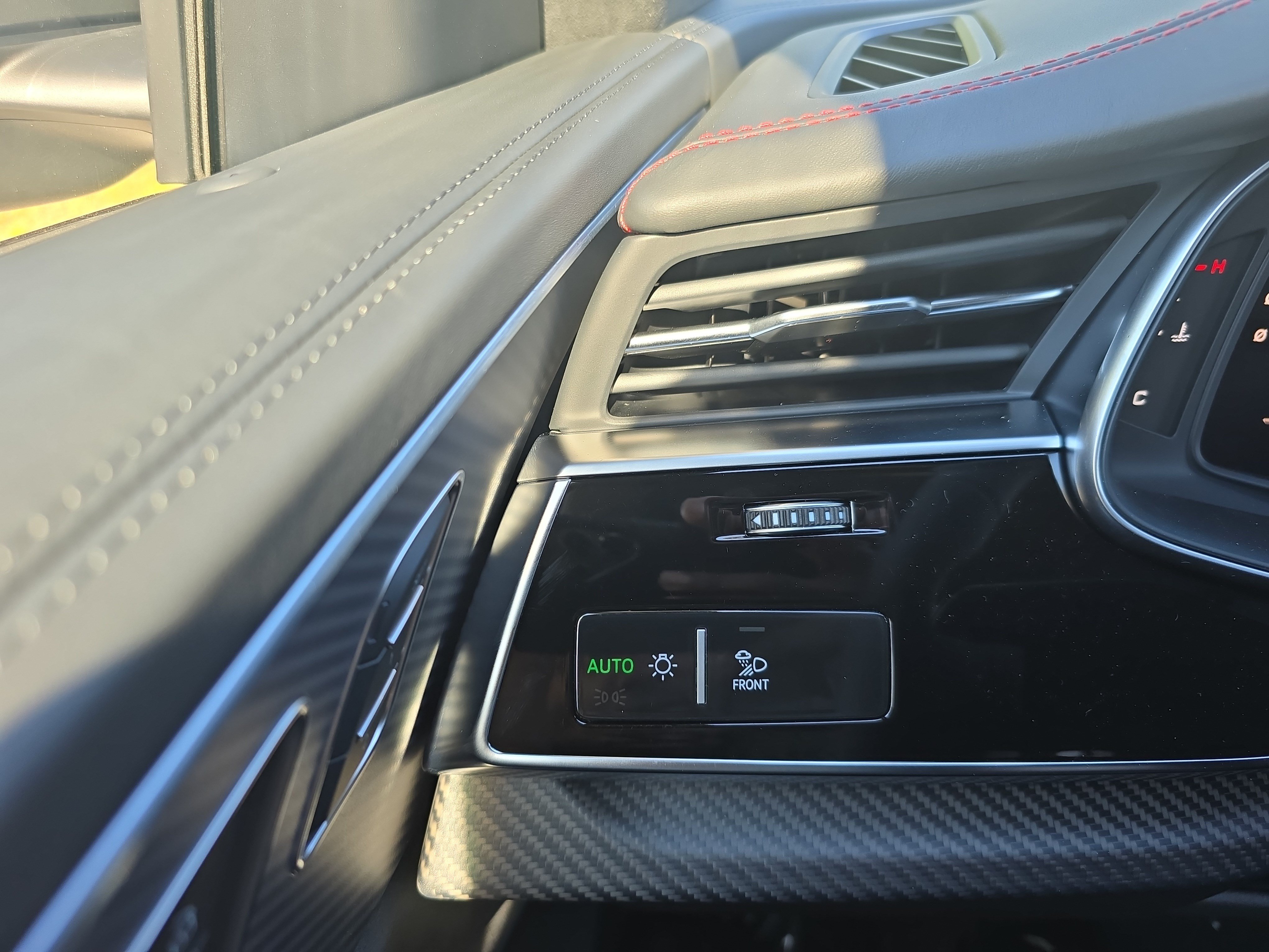 New 2026 Audi SQ8 Prestige AWD/4WD image 22