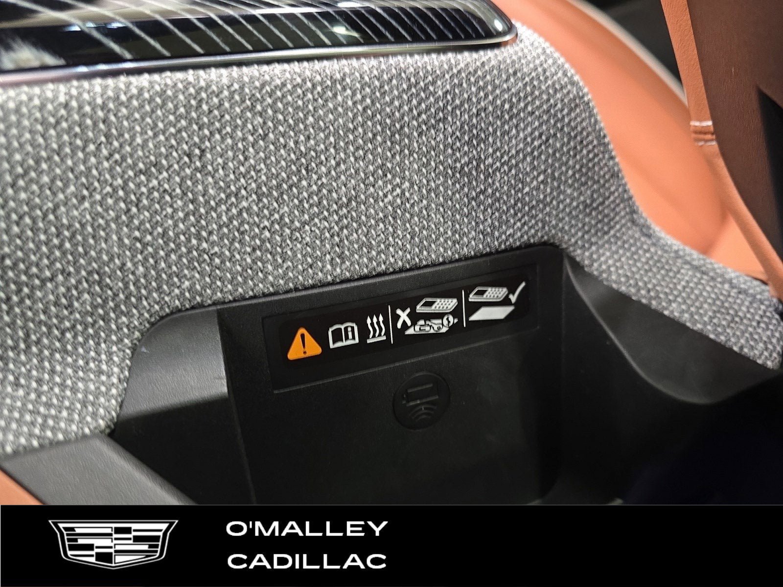 New 2026 Cadillac Optiq Sport 2 w/ LPO, Floor Liner Package image 19