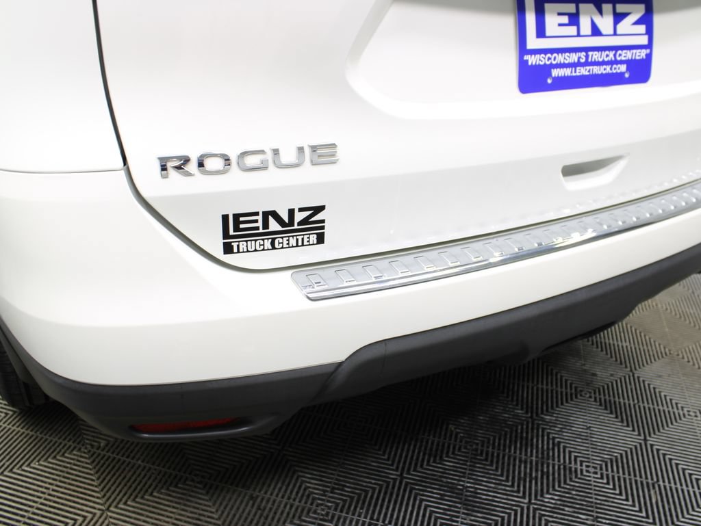 Used 2015 Nissan Rogue SV AWD/4WD image 37