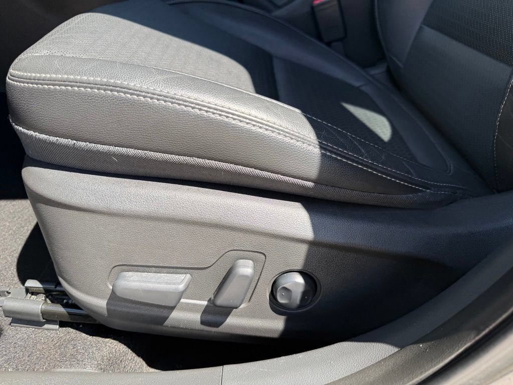 Used 2018 Hyundai Kona Limited FWD image 15