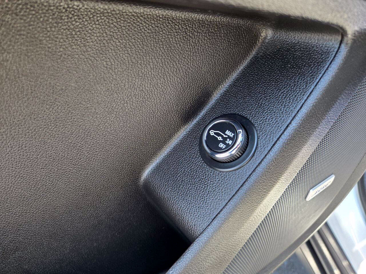 Used 2019 Chevrolet Traverse LT w/ LT Premium Package FWD image 21