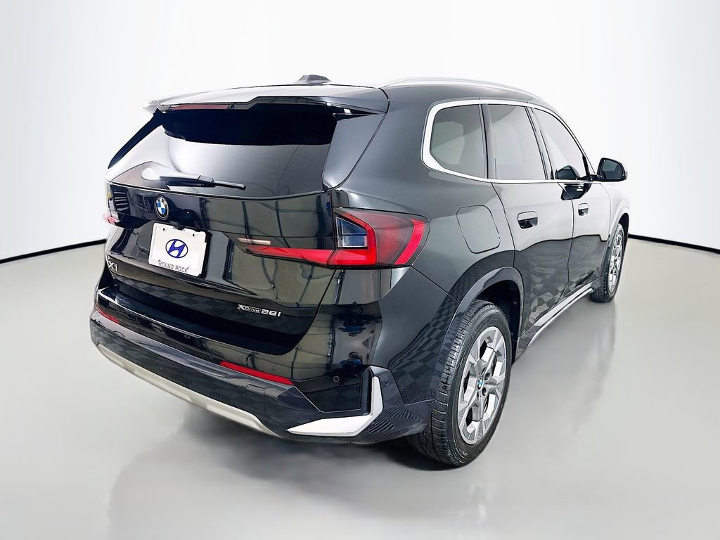 Used 2023 BMW X1 xDrive28i w/ Premium Package image 5