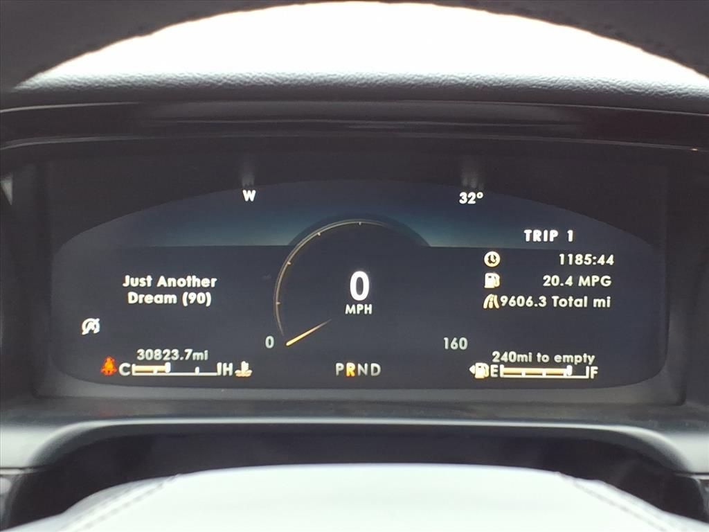 Certified 2024 Lincoln Aviator AWD w/ Premium Package image 27