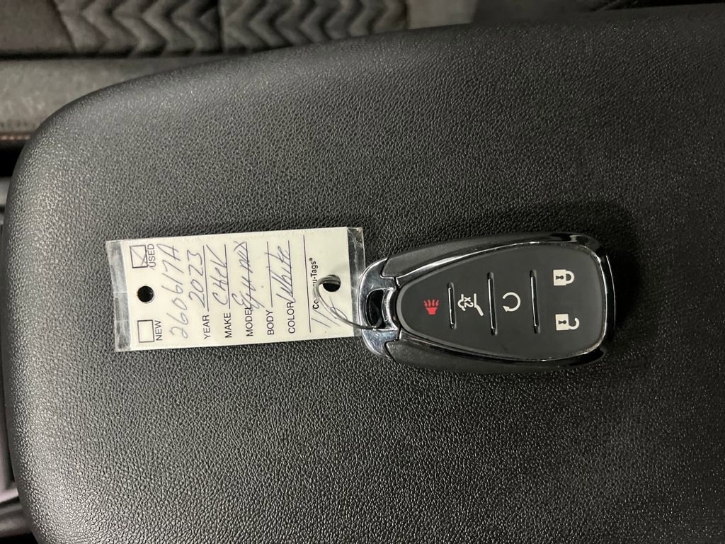 Used 2023 Chevrolet Equinox LT image 29