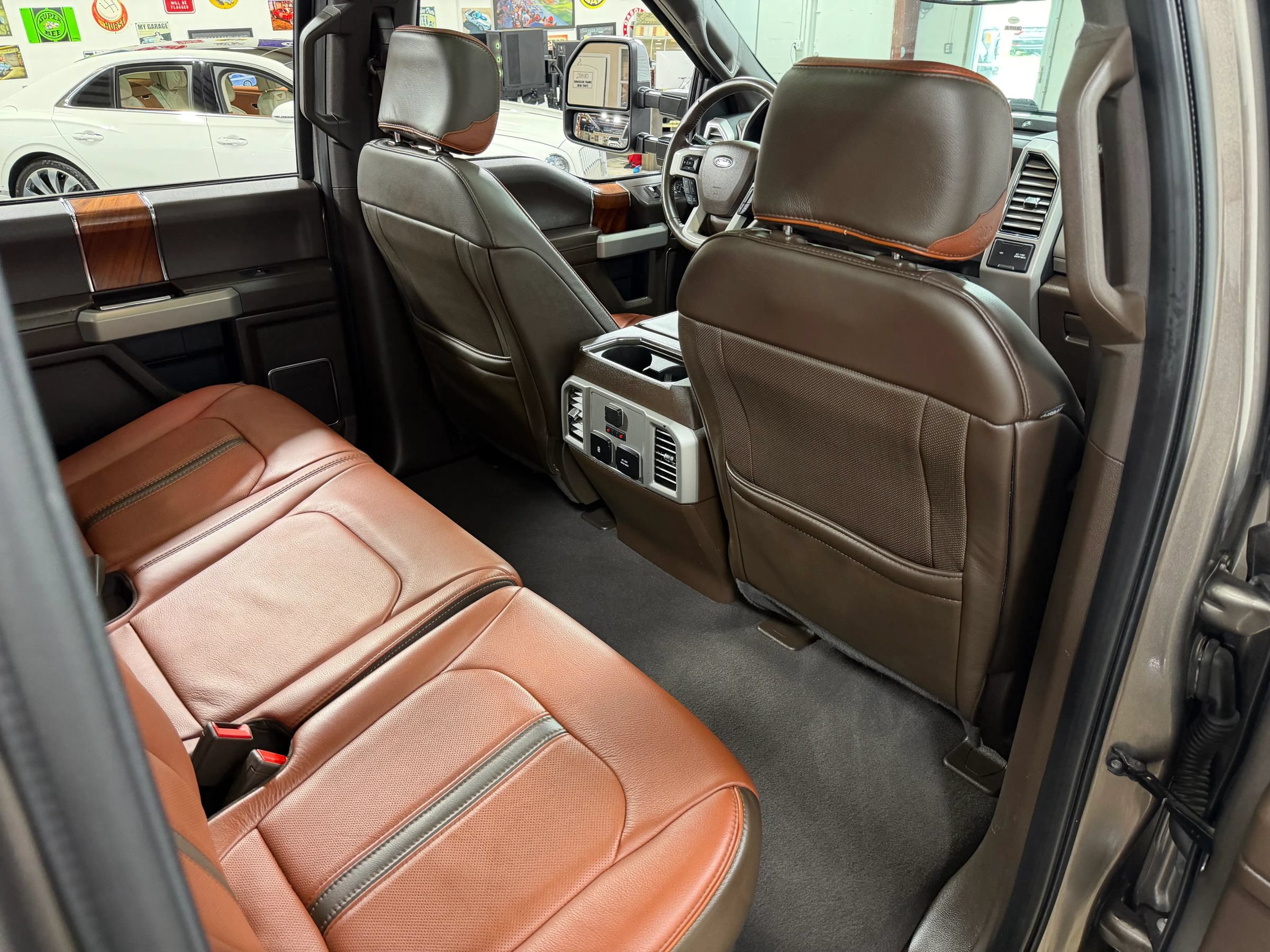 Used 2019 Ford F250 King Ranch w/ King Ranch Ultimate Package AWD/4WD image 18