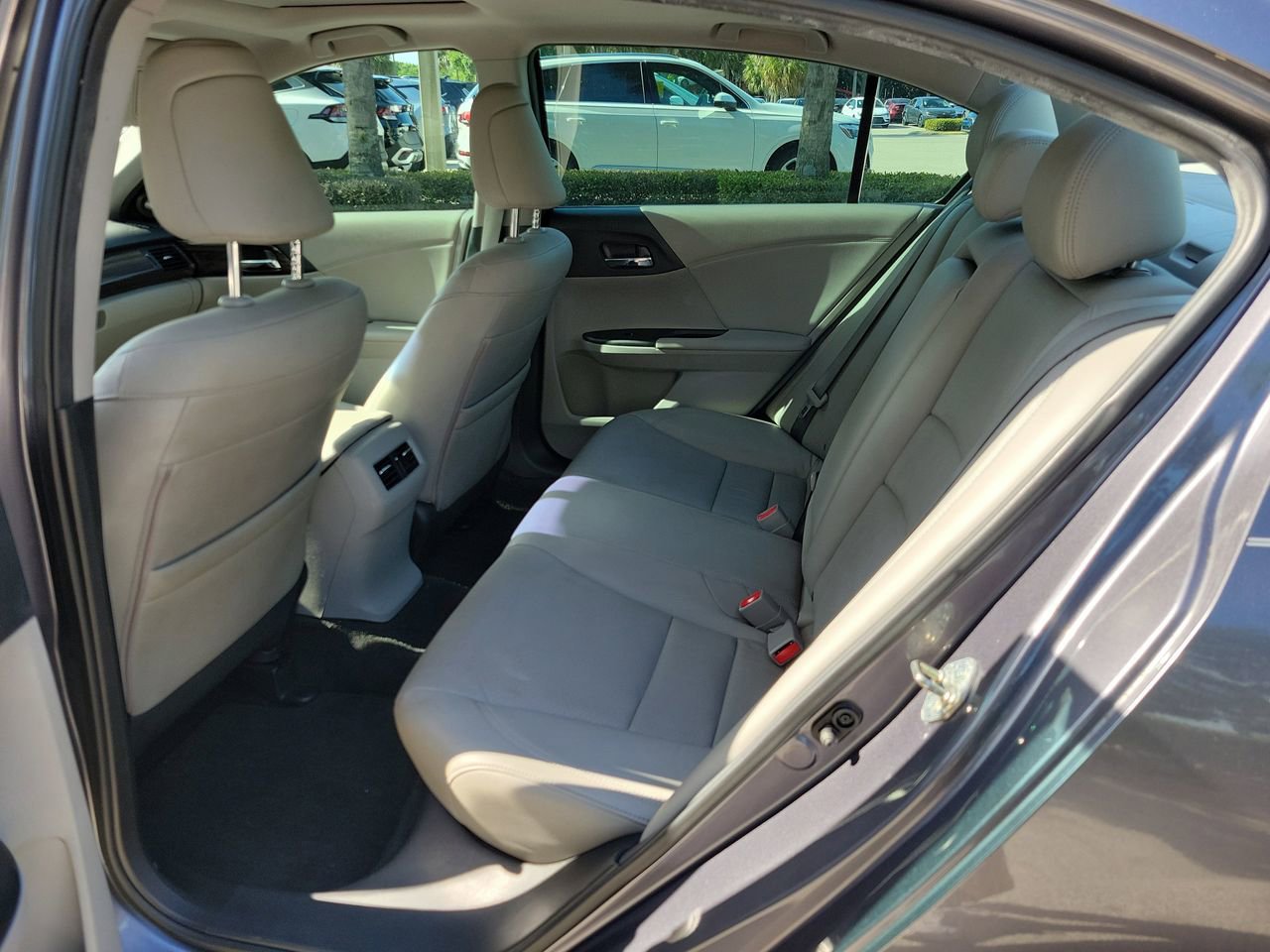 Used 2016 Honda Accord EX-L image 9