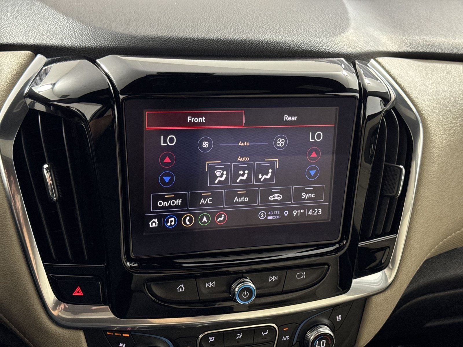 Used 2022 Chevrolet Traverse Premier AWD/4WD image 21