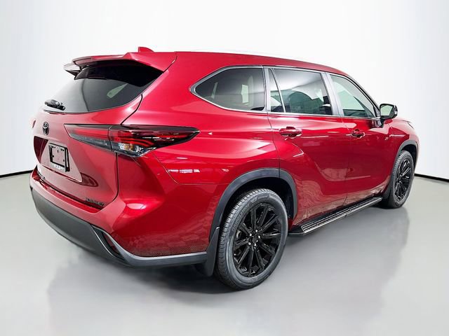 New 2026 Toyota Highlander XLE image 3