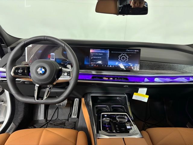 Used 2026 BMW 740i xDrive w/ Premium Package image 13