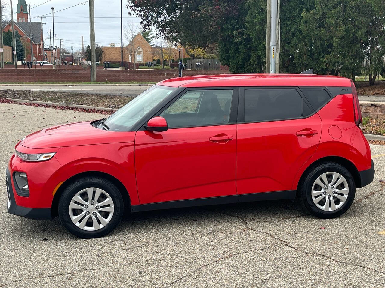 Used 2020 Kia Soul LX image 5
