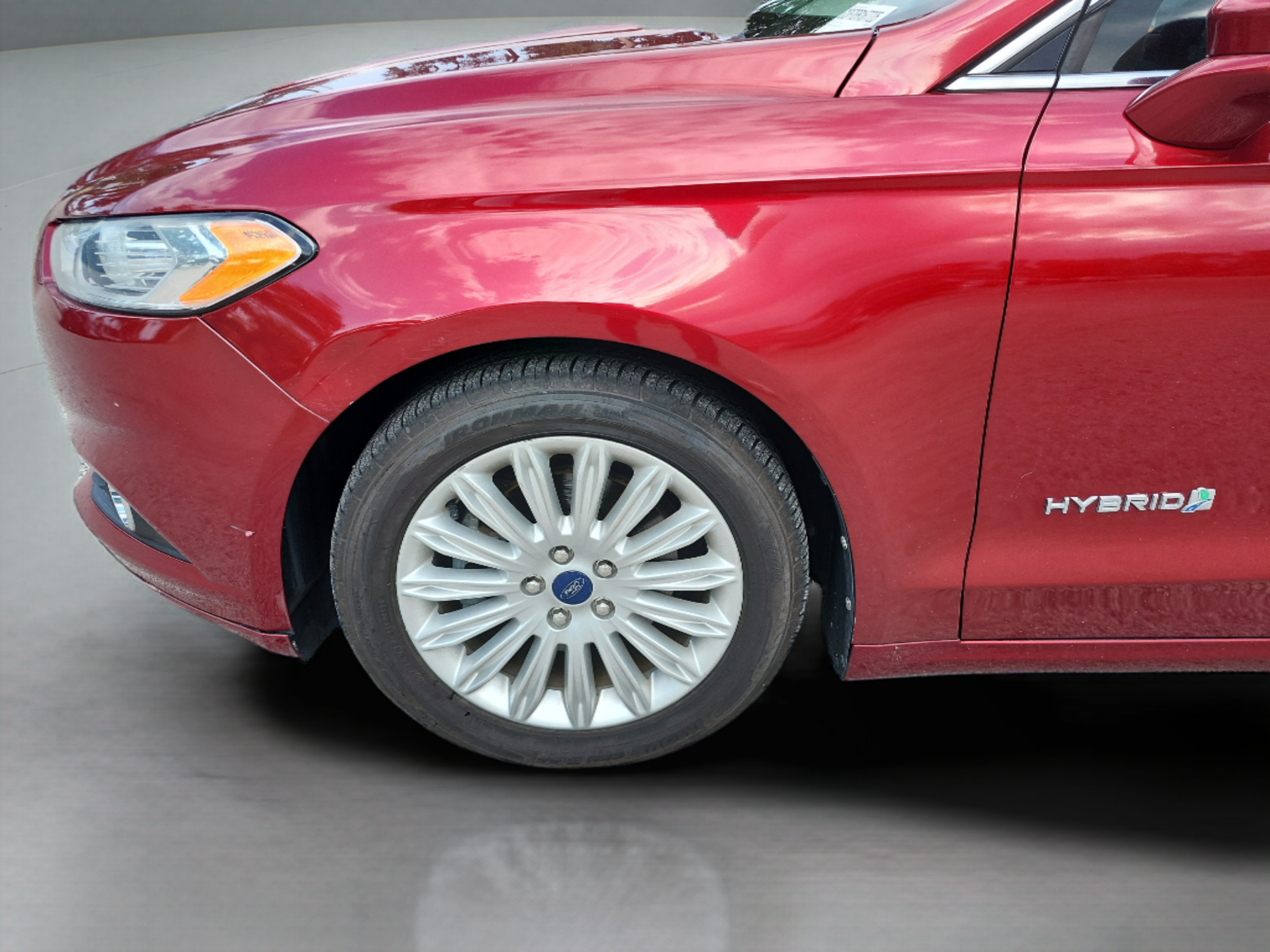 Used 2014 Ford Fusion SE w/ Equipment Group 502A FWD image 28