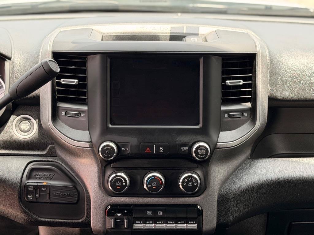Used 2024 RAM 2500 Tradesman w/ Chrome Appearance Group AWD/4WD image 15