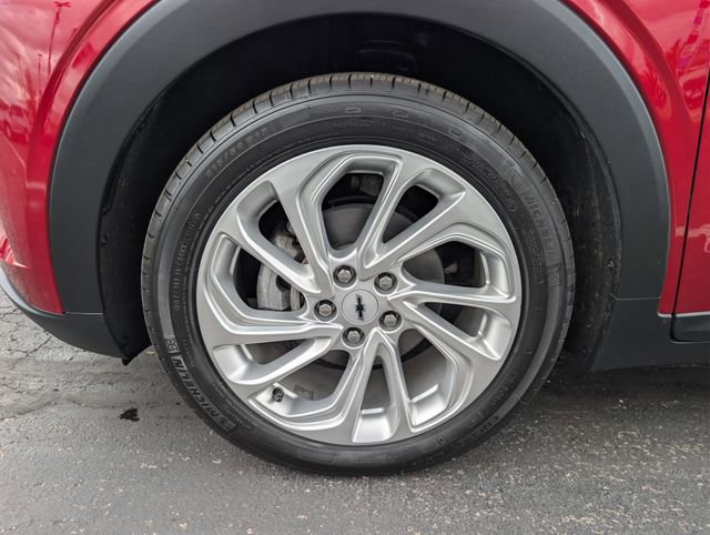 Used 2023 Chevrolet Bolt EUV LT w/ Comfort Package FWD image 27