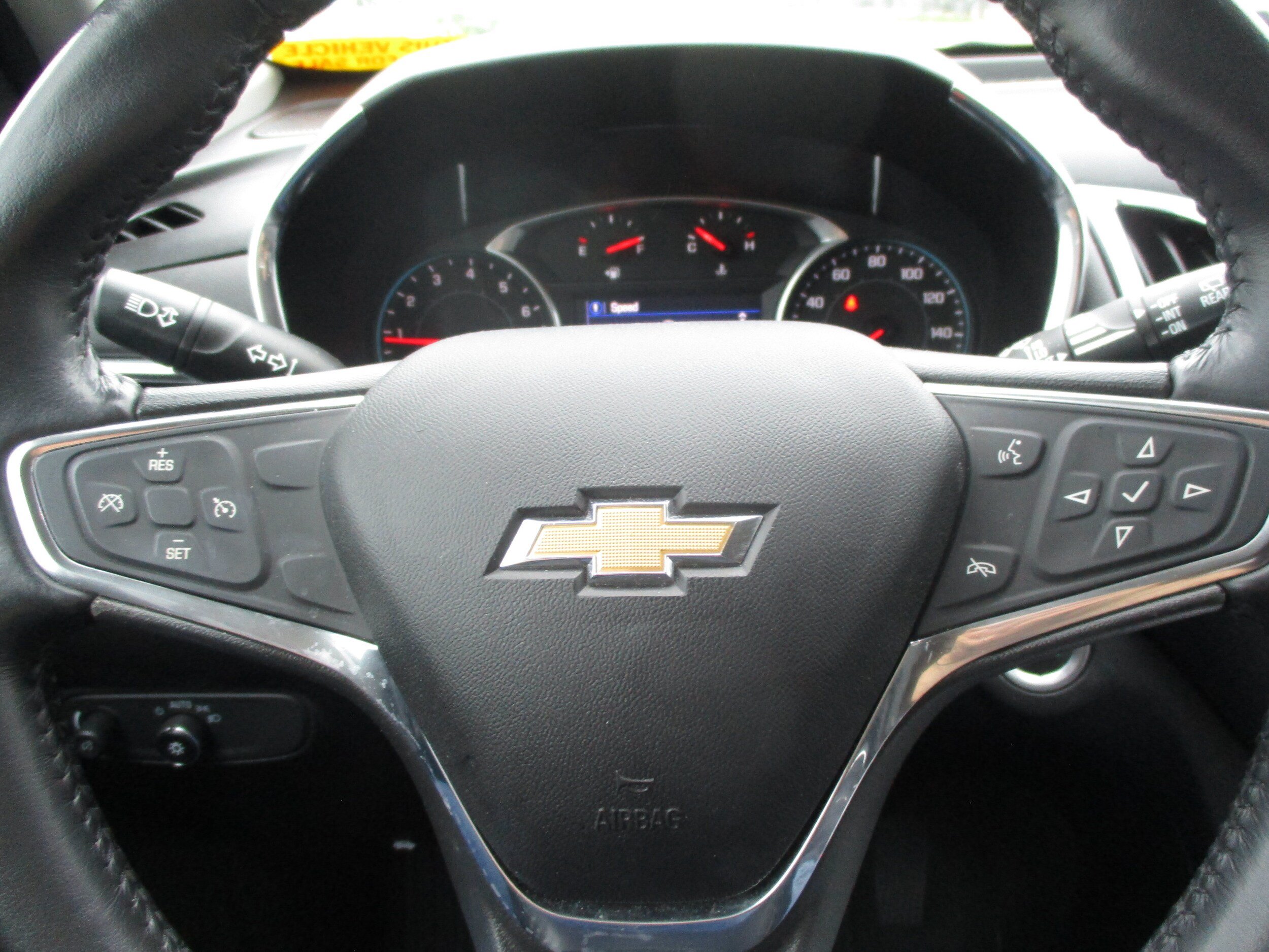 Used 2019 Chevrolet Equinox LT FWD image 10