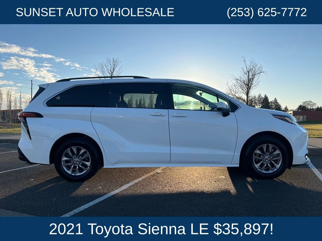 Used 2021 Toyota Sienna LE image 35