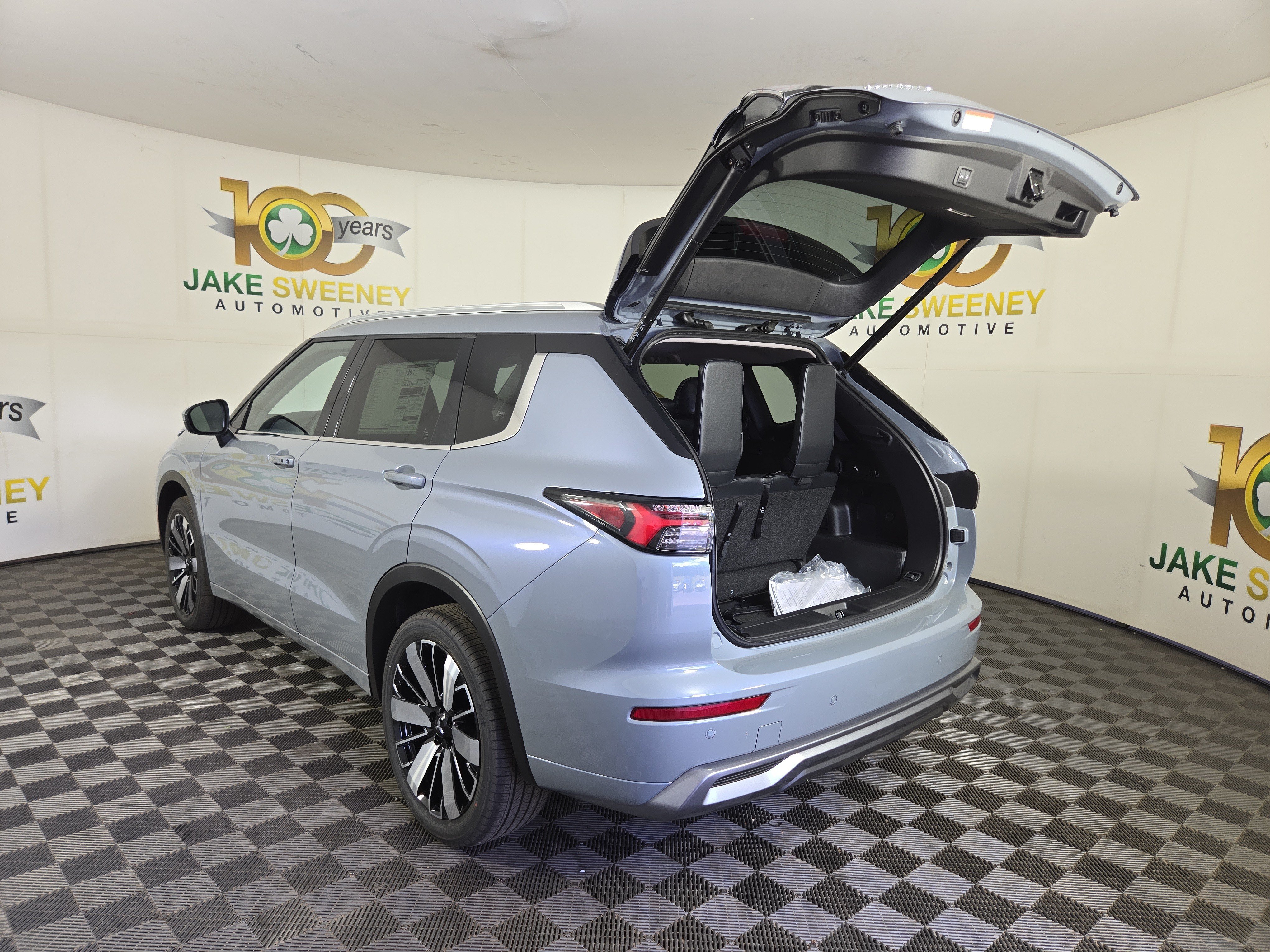 New 2026 Mitsubishi Outlander SEL FWD image 32