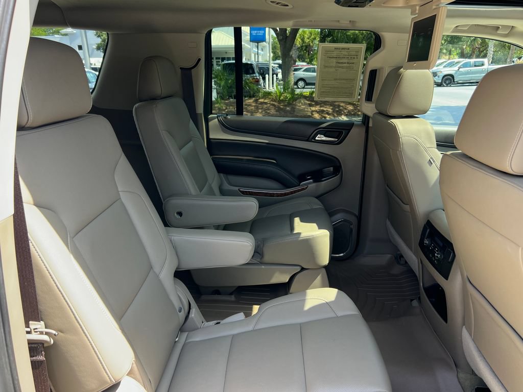 Used 2017 Chevrolet Suburban Premier AWD/4WD image 24