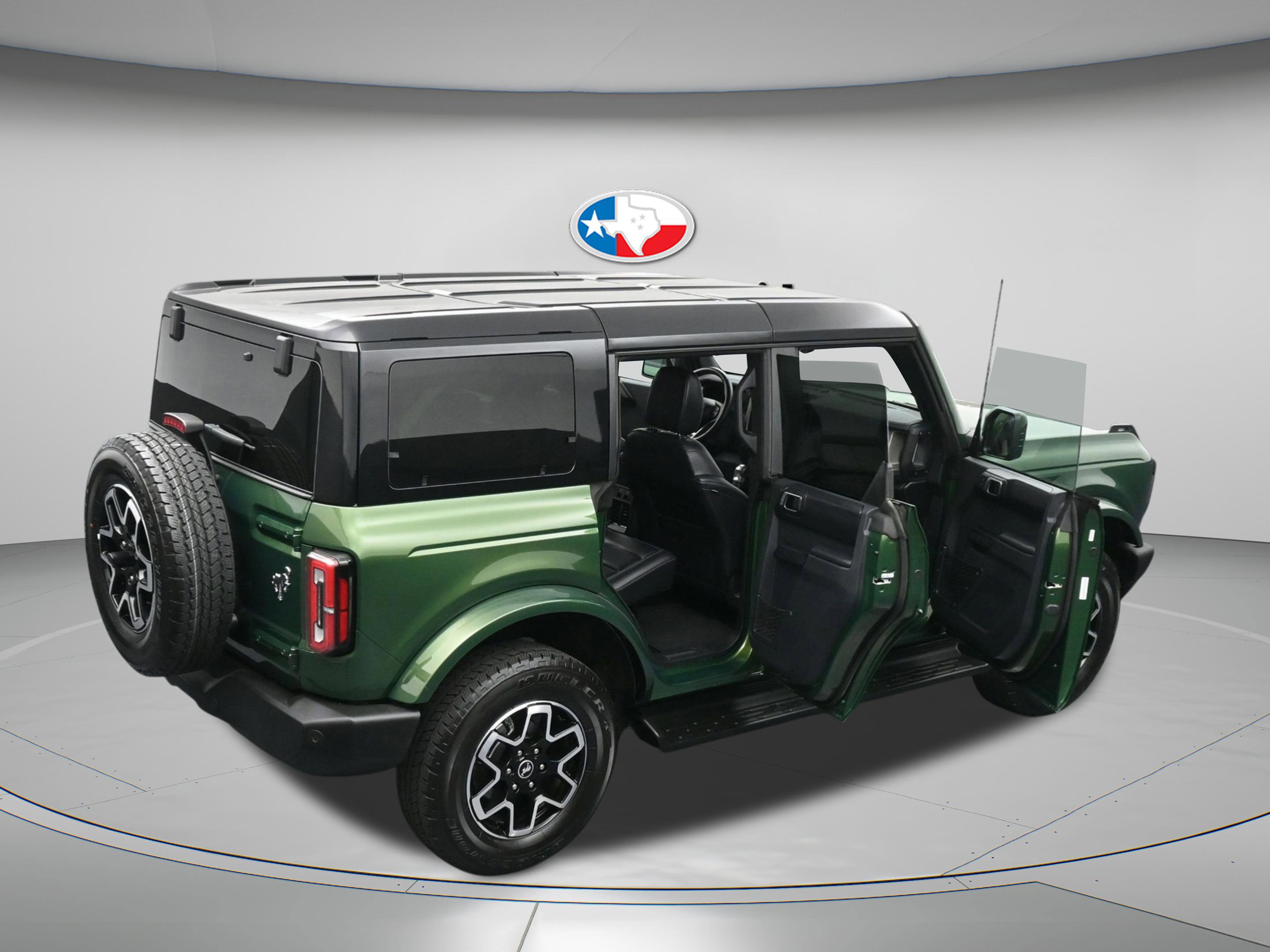 Used 2025 Ford Bronco Outer Banks image 21