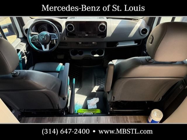 Used 2020 Mercedes-Benz Sprinter 3500 image 13
