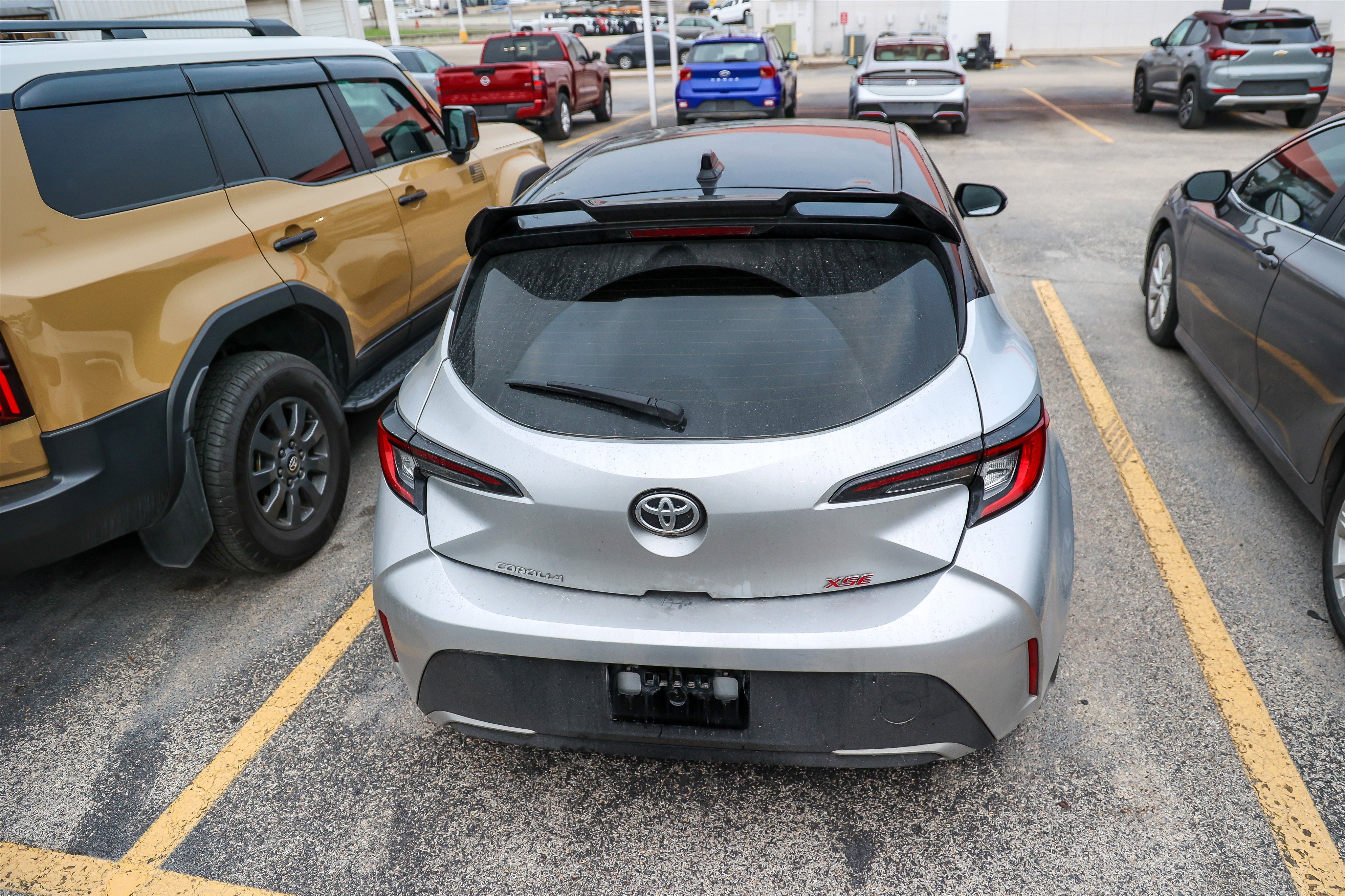 Used 2025 Toyota Corolla XSE FWD image 9