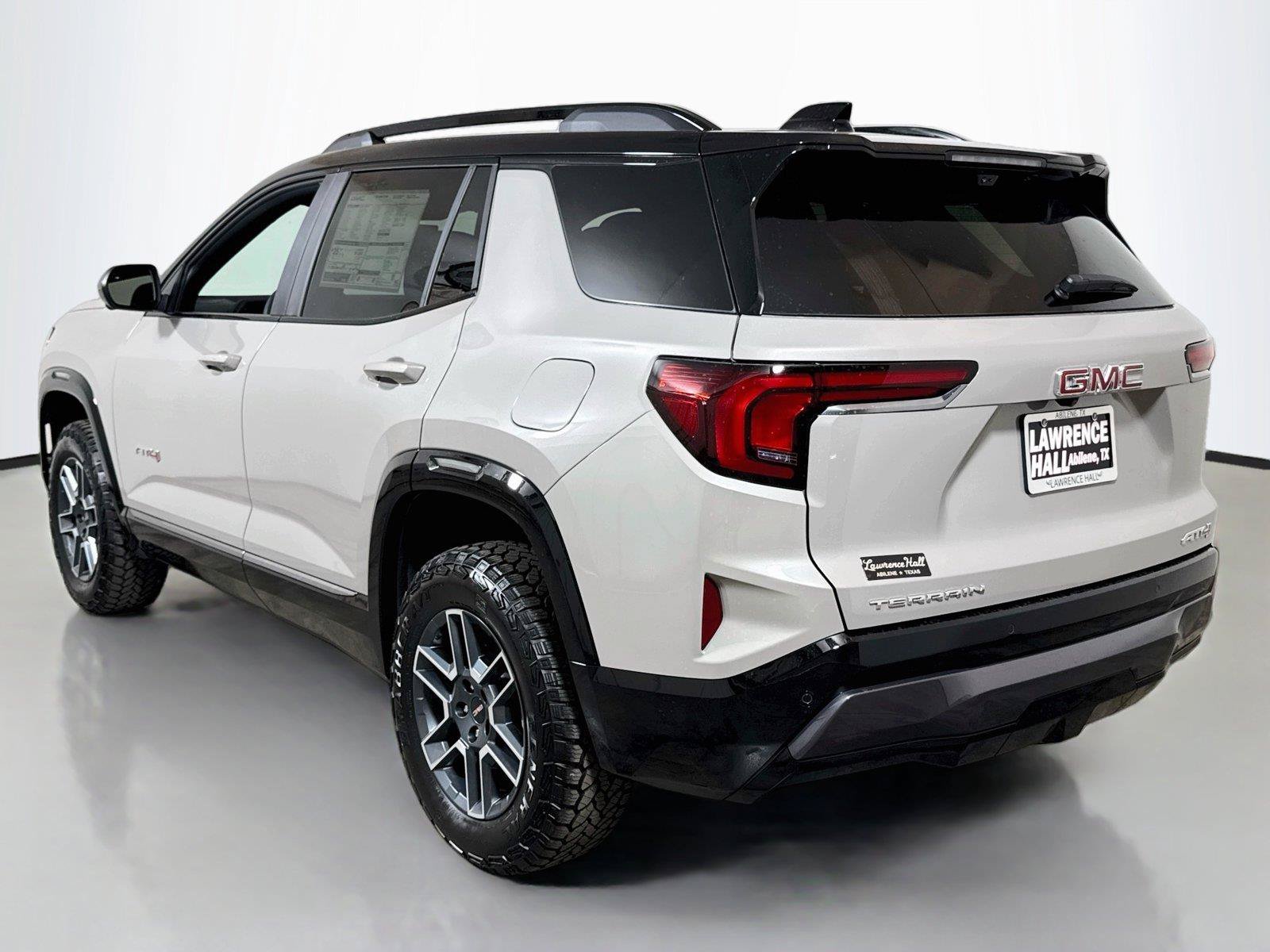 New 2027 GMC Terrain AT4 w/ Technology Package II AWD/4WD image 3