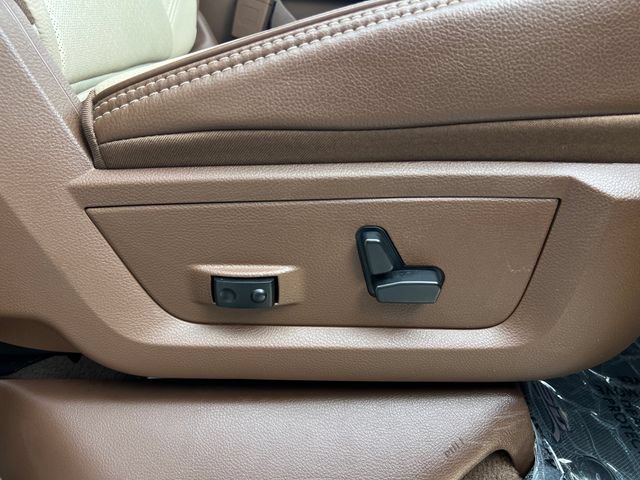 Used 2023 RAM 2500 Laramie AWD/4WD image 47