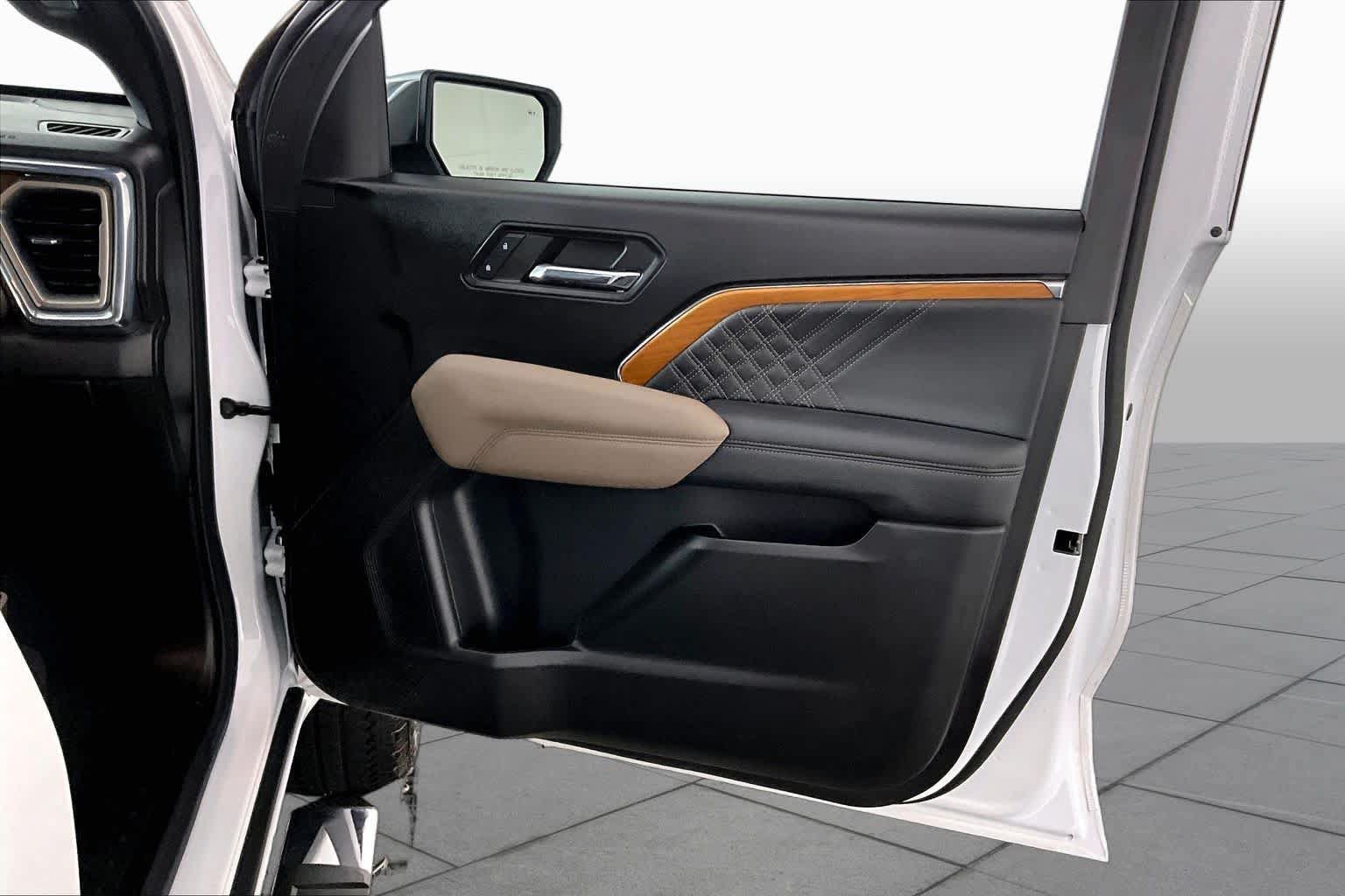 Certified 2024 GMC Canyon Denali AWD/4WD image 21