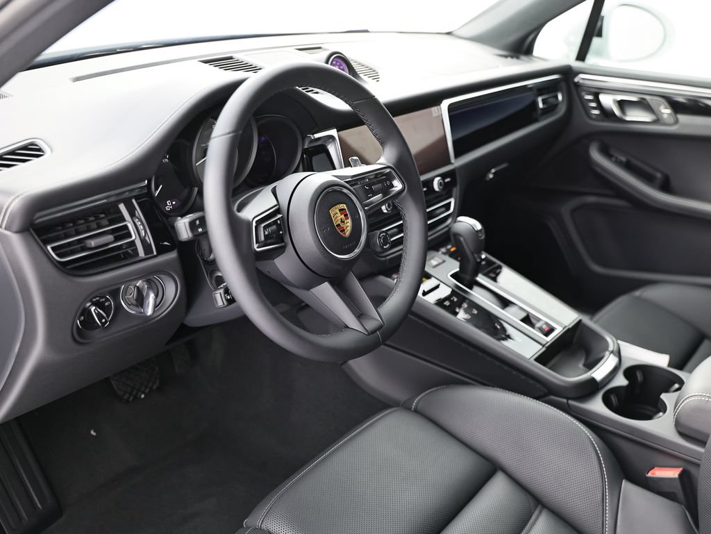 New 2026 Porsche Macan S AWD/4WD image 4