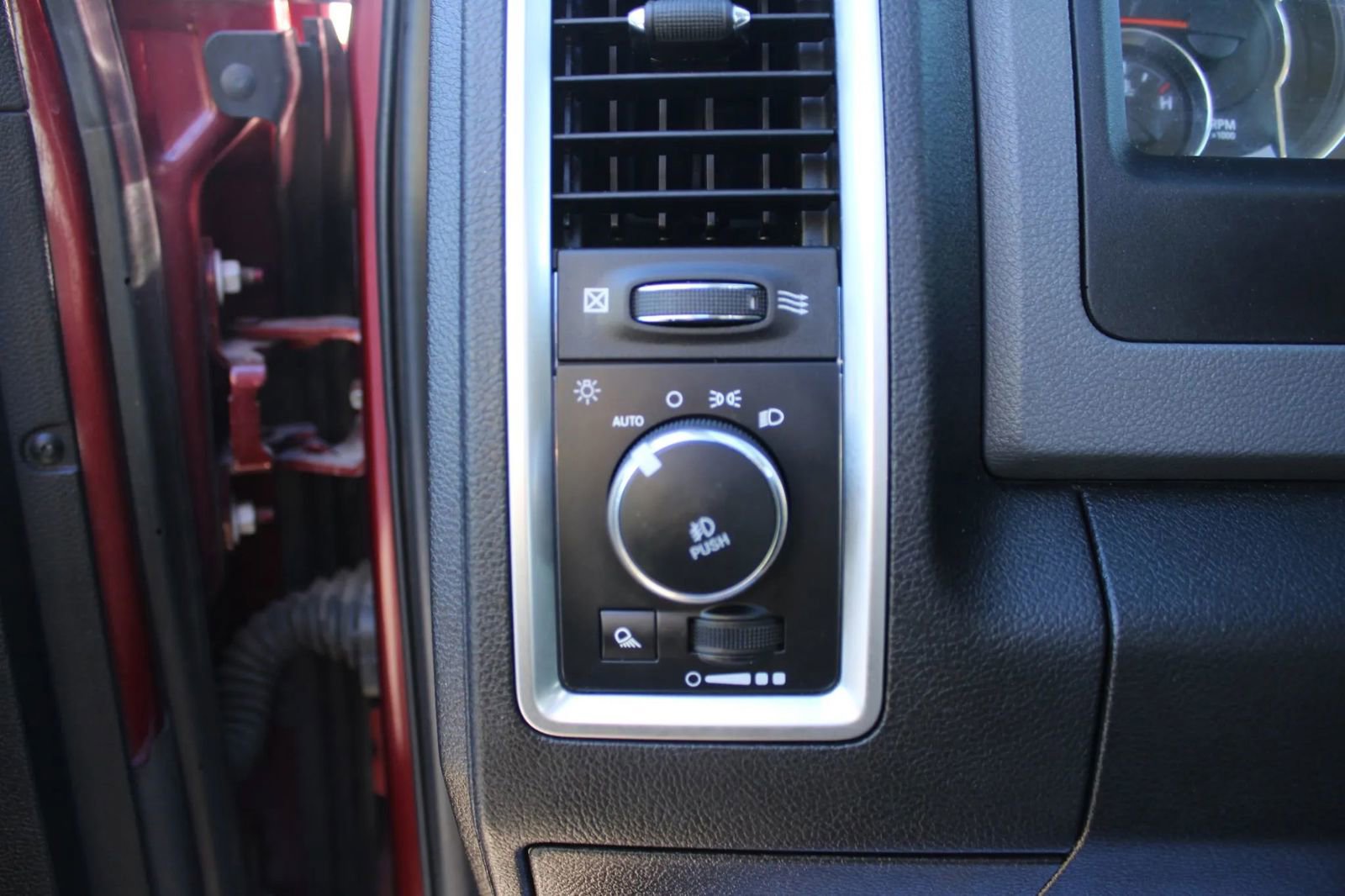 Used 2019 RAM 1500 Big Horn image 17