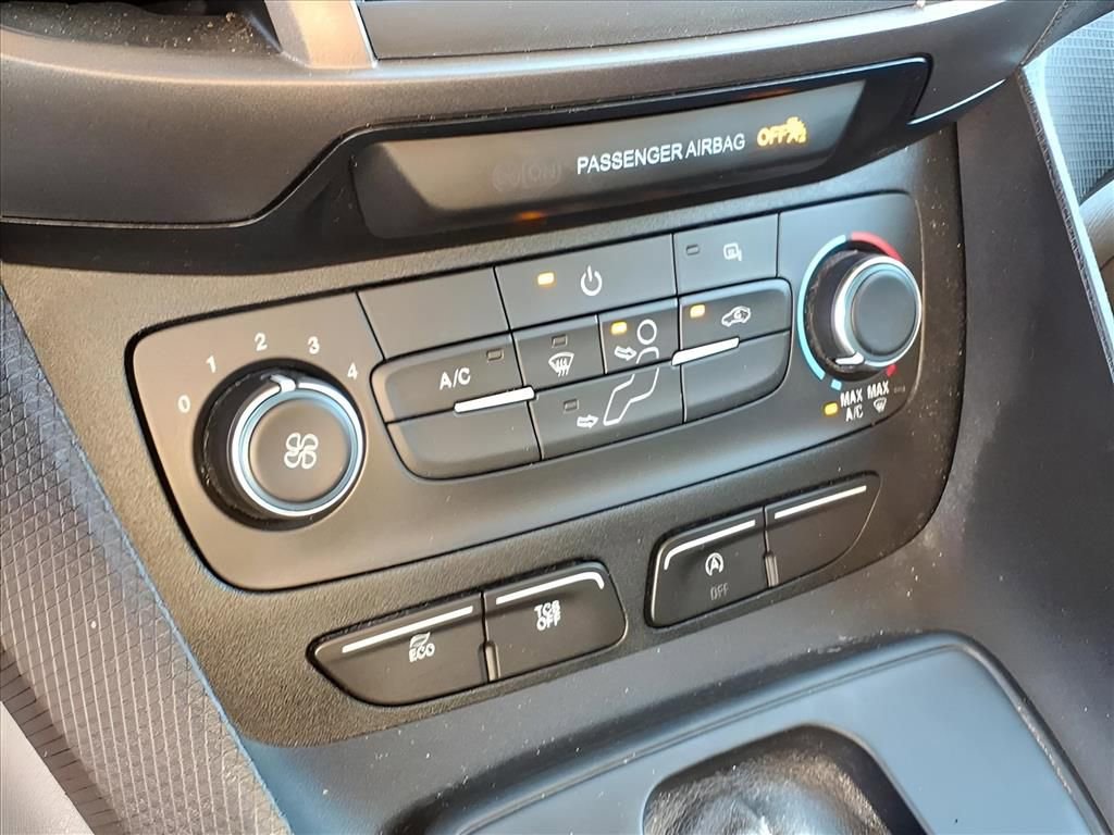 Used 2019 Ford Transit Connect XL image 10