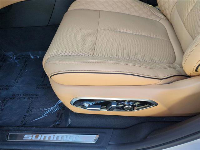 New 2026 Jeep Grand Cherokee L Summit image 4