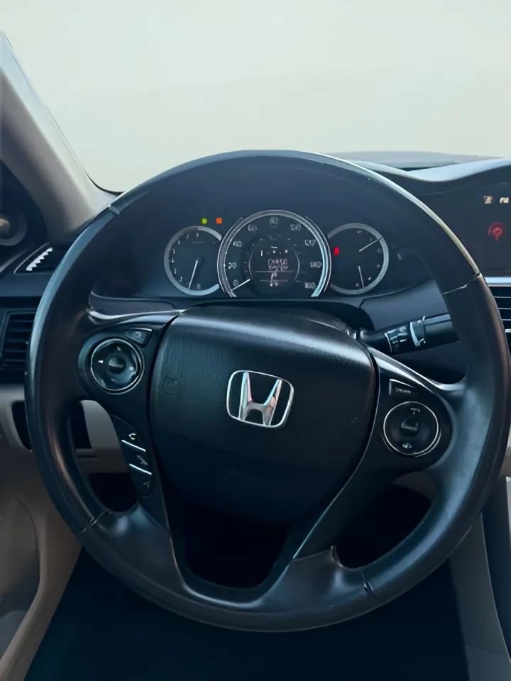 Used 2014 Honda Accord EX-L image 32