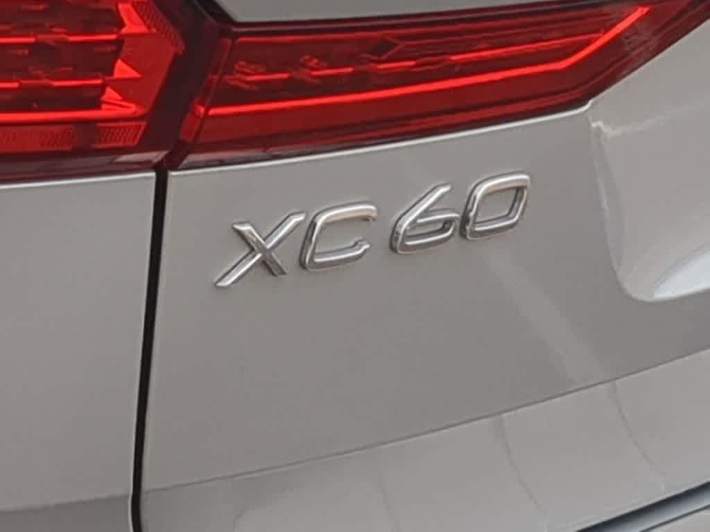 Certified 2023 Volvo XC60 B5 Plus w/ Climate Package AWD/4WD image 12