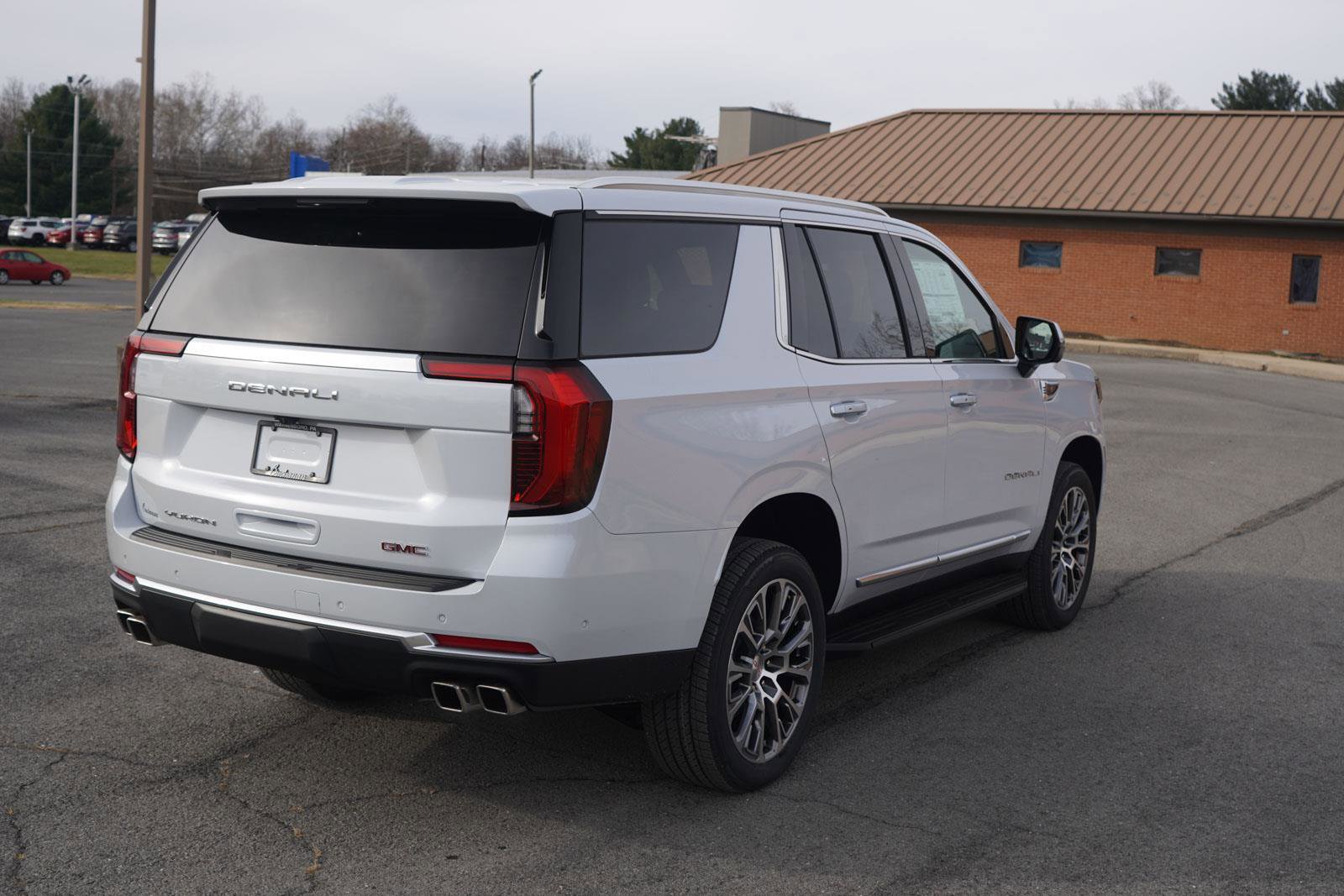 New 2026 GMC Yukon Denali image 3