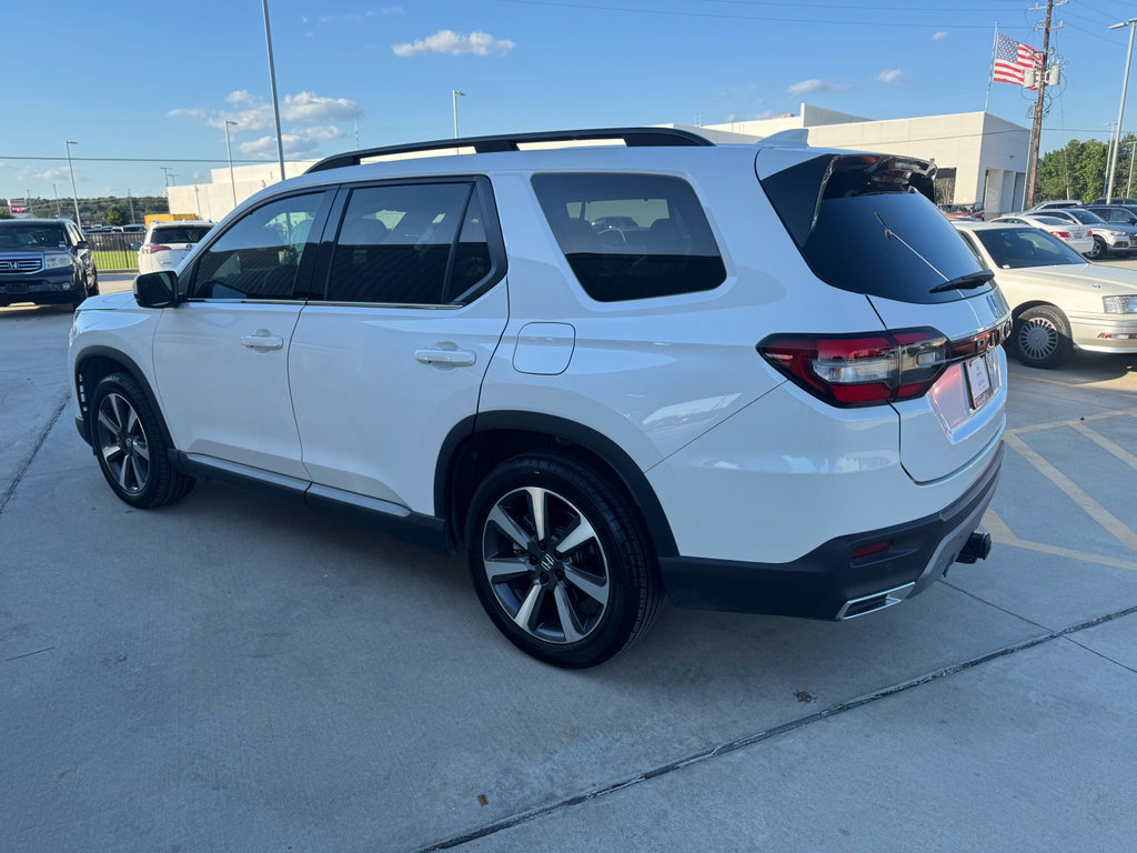 Certified 2023 Honda Pilot Touring image 6