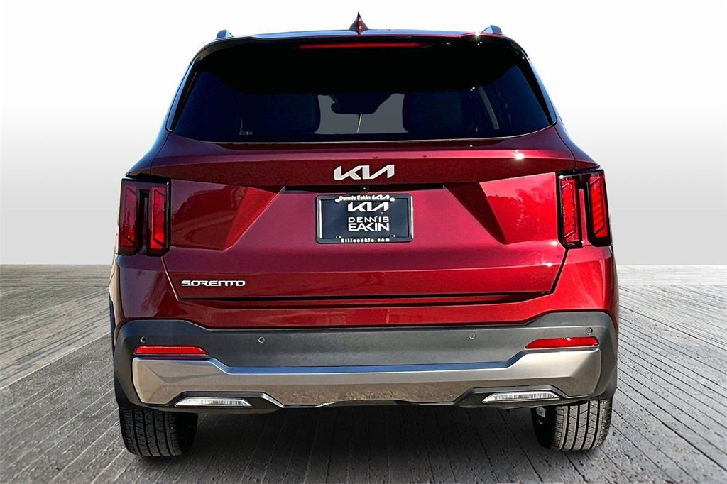 Certified 2025 Kia Sorento EX w/ Panoramic Sunroof Package image 4
