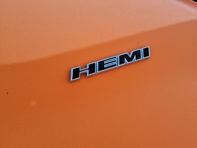Used 2014 Dodge Challenger R/T RWD image 25