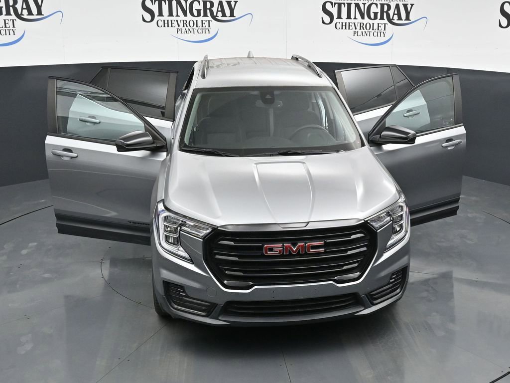 Used 2023 GMC Terrain SLE w/ Driver Convenience Package FWD image 34