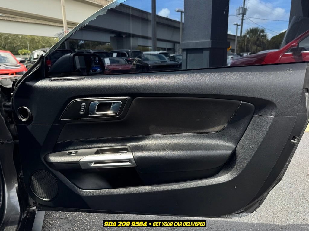 Used 2017 Ford Mustang GT RWD image 30