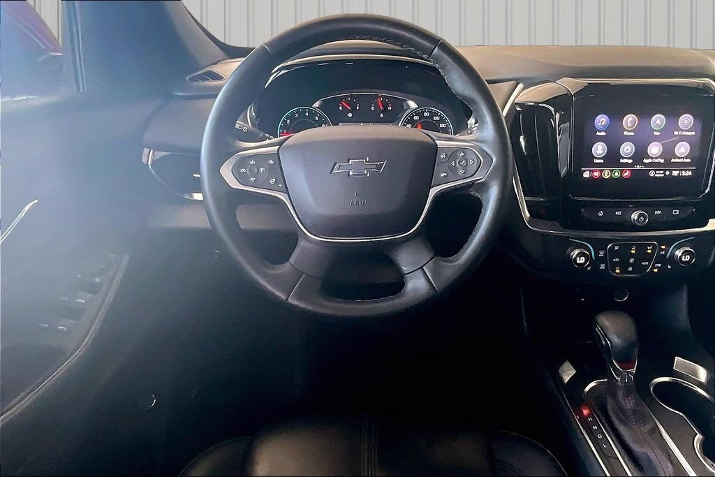 Used 2023 Chevrolet Traverse RS AWD/4WD image 2