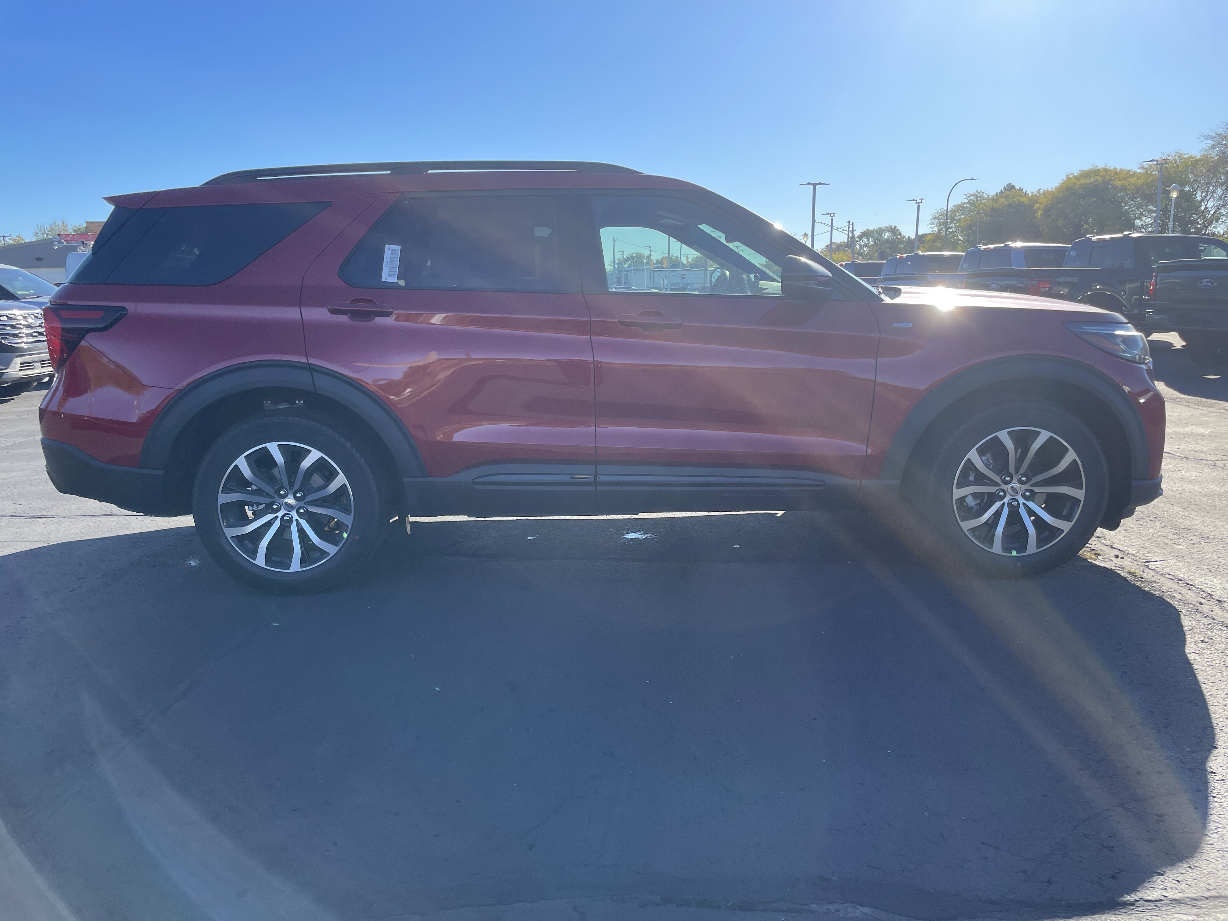 New 2026 Ford Explorer ST-Line image 3