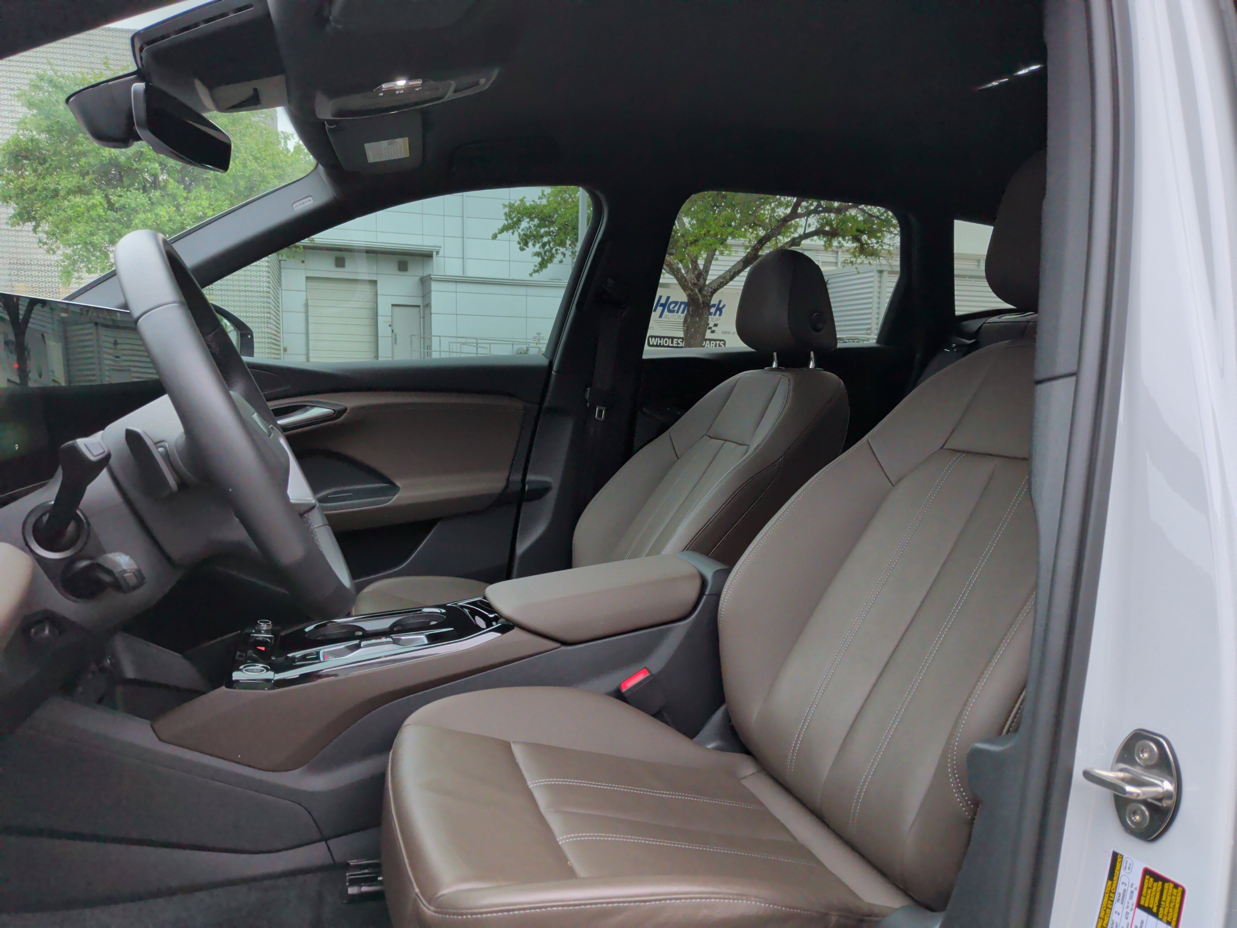 Certified 2025 Audi Q6 e-tron Premium w/ Convenience Package RWD image 26